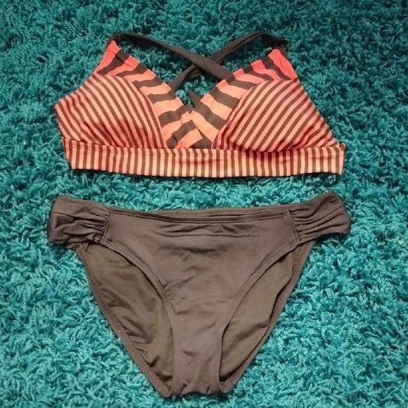 Mossimo Supply Co. Other - Mossimo 2 Piece bathing Suit